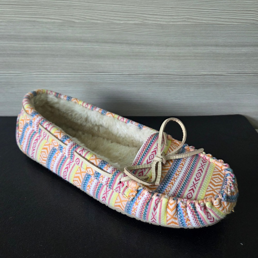 Minnetonka Cally Moccasin Slipper Women 10 Multi Fabric Faux Fur Southwest Print